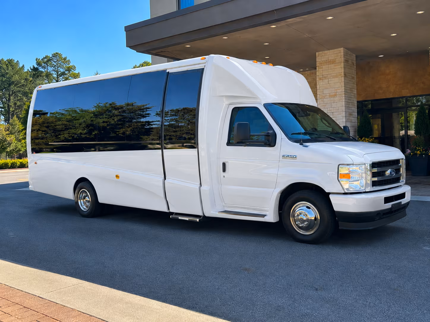 bus rentals for bands performers and road crews traveling through reading